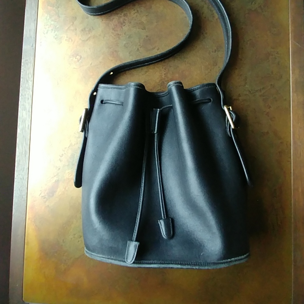 Vintage Coach bucket bag in great shape - clean
